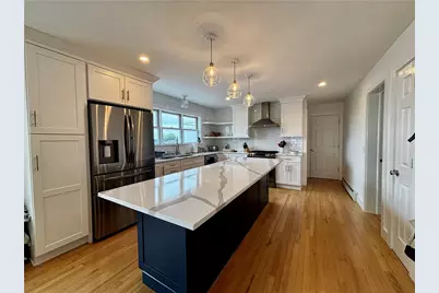 433 Wolcott Avenue, Middletown, RI 02842 - Photo 12