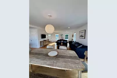 433 Wolcott Avenue, Middletown, RI 02842 - Photo 6