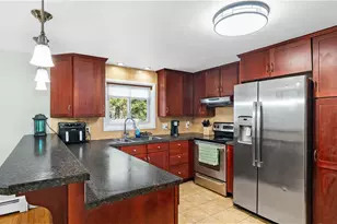 32 Rolling Acres Dr, Cumberland, RI 02864 - Photo 8