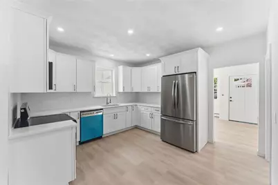 26 Alto Street, Cranston, RI 02920 - Photo 8