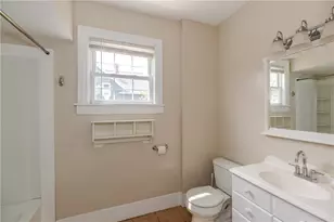 173 Oakland Ave, Providence, RI 02908 - Photo 32