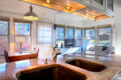 2 Perry Street, Newport, RI 02840 - Photo 20