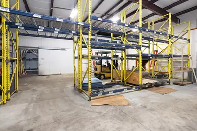 1079 Aquidneck Avenue #2A, Middletown, RI 02842 - Photo 6