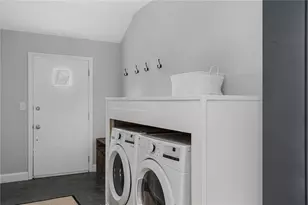 1705 Wampanoag Trl, Barrington, RI 02806 - Photo 24