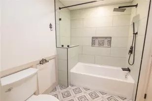 400 Angell St, Providence, RI 02906 - Photo 14