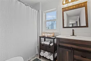 135 N Brayton Rd, Tiverton, RI 02878 - Photo 28