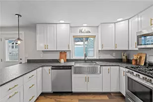 135 N Brayton Rd, Tiverton, RI 02878 - Photo 18