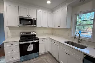 739 Victory Hwy, West Greenwich, RI 02817 - Photo 4