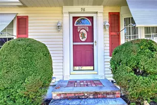 98 Iroquois Rd, Cumberland, RI 02864 - Photo 8