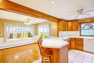 98 Iroquois Rd, Cumberland, RI 02864 - Photo 14