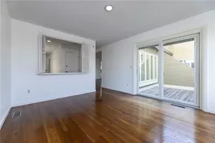 37 Pratt St, Providence, RI 02906 - Photo 12