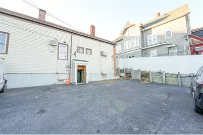 539 Broad Street, Central Falls, RI 02863 - Photo 10