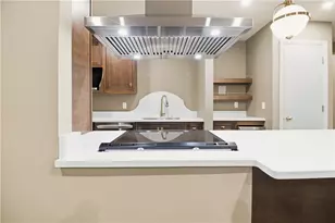 388 S Main St, Providence, RI 02906 - Photo 6