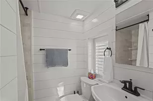 6 Cross St, Newport, RI 02840 - Photo 6