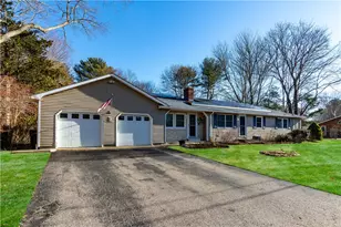 38 Greenwood Rd, North Kingstown, RI 02852 - Photo 2