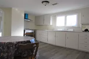 21 Forest Ave, Seekonk, MA 02771 - Photo 8