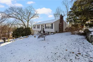 26 Smith St, Lincoln, RI 02865 - Photo 4