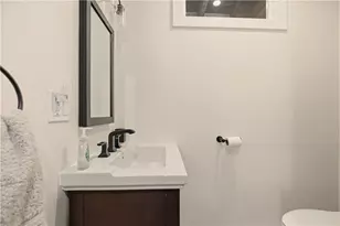 98 Kay Street Carraige House St, Newport, RI 02840 - Photo 14