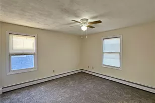 35 Lancashire St, Providence, RI 02908 - Photo 10