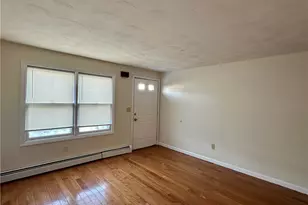 35 Lancashire St, Providence, RI 02908 - Photo 2