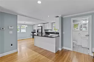 10 Cooke Pl, Warwick, RI 02888 - Photo 16