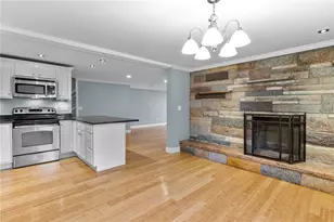 10 Cooke Pl, Warwick, RI 02888 - Photo 14