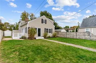 10 Cooke Pl, Warwick, RI 02888 - Photo 2