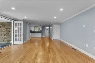 10 Cooke Pl, Warwick, RI 02888 - Photo 20