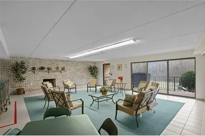 650 East Greenwich Avenue #B5 211, West Warwick, RI 02898 - Photo 26