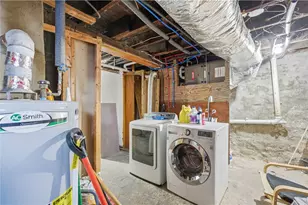 54 Silver Lake Ave, Providence, RI 02909 - Photo 32