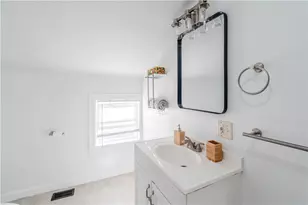 54 Silver Lake Ave, Providence, RI 02909 - Photo 28