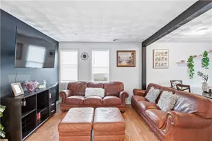 54 Silver Lake Ave, Providence, RI 02909 - Photo 2