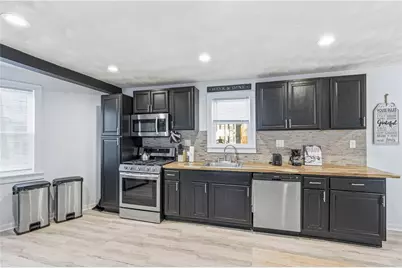 54 Silver Lake Avenue, Providence, RI 02909 - Photo 8