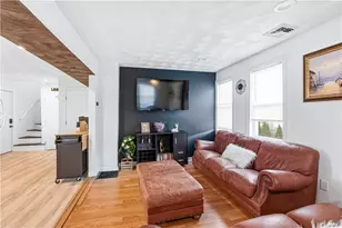 54 Silver Lake Ave, Providence, RI 02909 - Photo 6