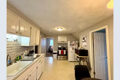 10 Hampshire Street, North Providence, RI 02904 - Photo 14