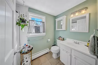 13 Wakefield Avenue, South Kingstown, RI 02879 - Photo 18