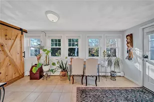 13 Wakefield Ave, South Kingstown, RI 02879 - Photo 14