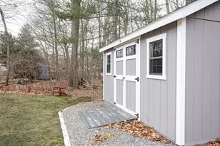 70 Ellen Ln, Cranston, RI 02921 - Photo 34