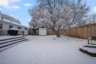 38 Baldino Dr, Cranston, RI 02920 - Photo 30