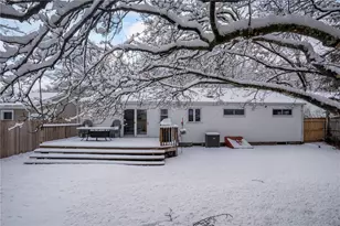 38 Baldino Dr, Cranston, RI 02920 - Photo 32