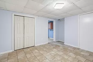 36 Auburn St, Pawtucket, RI 02860 - Photo 22