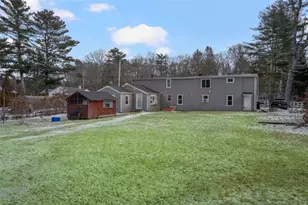 1537 Providence Pike, North Smithfield, RI 02896 - Photo 20