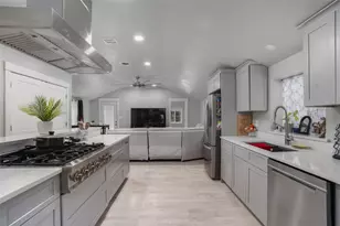 1537 Providence Pike, North Smithfield, RI 02896 - Photo 10