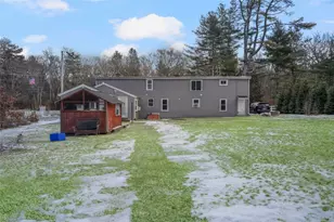 1537 Providence Pike, North Smithfield, RI 02896 - Photo 16