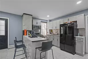 367 Laurel Hill Ave, Cranston, RI 02920 - Photo 8