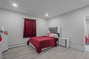 367 Laurel Hill Ave, Cranston, RI 02920 - Photo 16