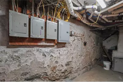 367 Laurel Hill Avenue, Cranston, RI 02920 - Photo 22