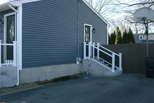 68 Alfred St, Warwick, RI 02889 - Photo 2