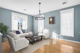 23 Cambridge Cir, Smithfield, RI 02917 - Photo 4