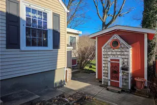 77 Pinecrest Dr, Pawtucket, RI 02861 - Photo 38